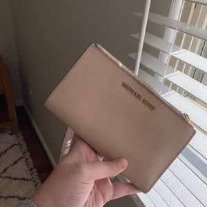 Michael Kors Wristlet